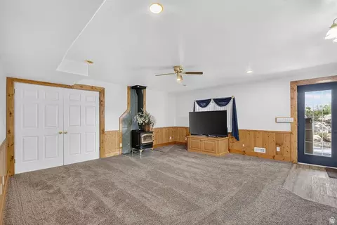 Living - 170 E 400 N, Mount Pleasant, UT 84647 photo 2 of 2