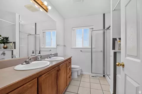 Bath - 170 E 400 N, Mount Pleasant, UT 84647 photo 2 of 3