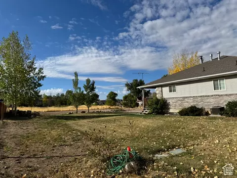 Exterior - 170 E 400 N, Mount Pleasant, UT 84647 photo 4 of 19