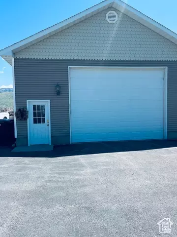Exterior - 86 N 2nd E, Montpelier, ID 83254 photo 7 of 13