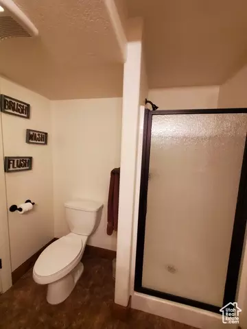 Bath - 86 N 2nd E, Montpelier, ID 83254 photo 6 of 6