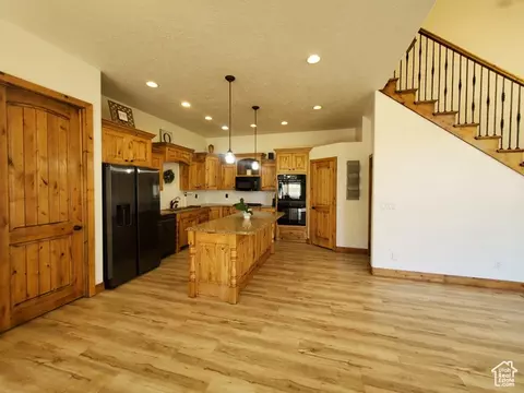 Kitchen - 86 N 2nd E, Montpelier, ID 83254 photo 2 of 4