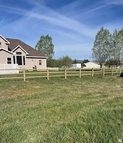 Exterior - 86 N 2nd E, Montpelier, ID 83254 photo 11 of 13