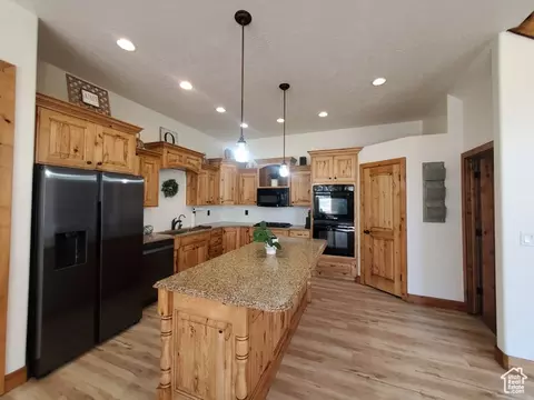 Kitchen - 86 N 2nd E, Montpelier, ID 83254 photo 3 of 4