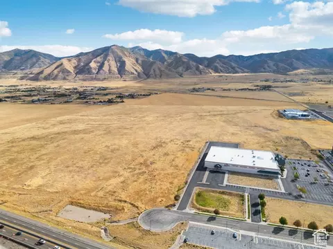 2510 N 400 E, Tooele, UT 84074 photo 4