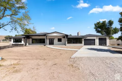 230 W Center St, Gunnison, UT 84634