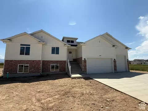 2417 W 3200 N, Farr West, UT 84404
