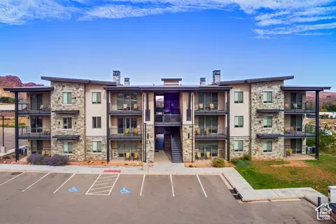 Exterior - 2331 Mesa Rd #D-5, Moab, UT 84532 photo 1 of 10