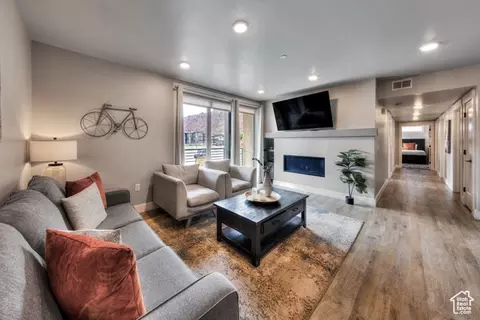 Living - 2331 Mesa Rd #D-5, Moab, UT 84532 photo 2 of 5
