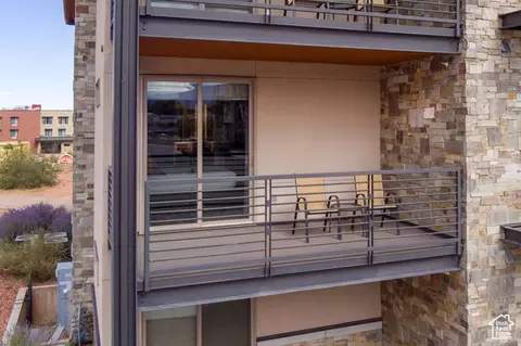 Exterior - 2331 Mesa Rd #D-5, Moab, UT 84532 photo 3 of 10