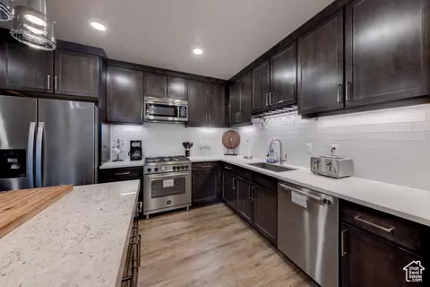 Kitchen - 2331 Mesa Rd #D-5, Moab, UT 84532 photo 3 of 6