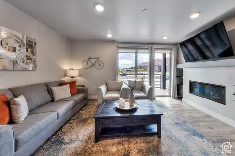 Living - 2331 Mesa Rd #D-5, Moab, UT 84532 photo 3 of 5