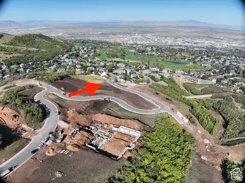 566 S Tanglewood Loop E #1327, North Salt Lake, UT 84054