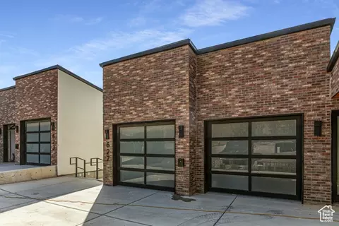 627 N Darwin St E, Salt Lake City, UT 84103