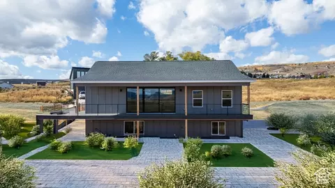 2826 S Country Club Dr #19, Garden City, UT 84028