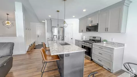Kitchen - 3881 N Chapman Dr, Eagle Mountain, UT 84005 photo 5 of 5