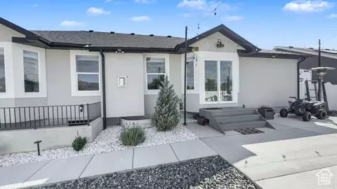Exterior - 3881 N Chapman Dr, Eagle Mountain, UT 84005 photo 6 of 12