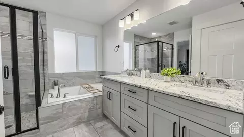 Bath - 3881 N Chapman Dr, Eagle Mountain, UT 84005 photo 3 of 5