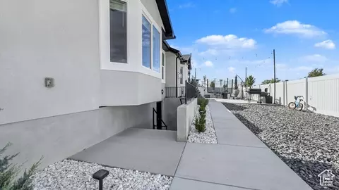 Exterior - 3881 N Chapman Dr, Eagle Mountain, UT 84005 photo 7 of 12