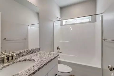 Bath - 1293 E Wilbur Ln #513, Eagle Mountain, UT 84005 photo 2 of 2
