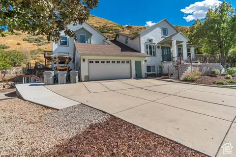 Exterior - 24 Quiet Meadow Ln, Mapleton, UT 84664 photo 4 of 7