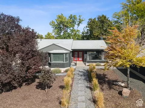 1821 E Bosham Ln S, Salt Lake City, UT 84106