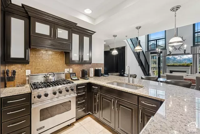 Kitchen - 2100 W Frostwood Blvd #7108, Park City, UT 84098 photo 4 of 7