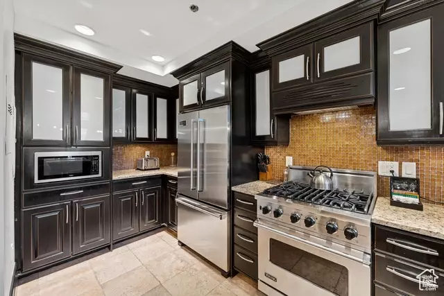 Kitchen - 2100 W Frostwood Blvd #7108, Park City, UT 84098 photo 6 of 7