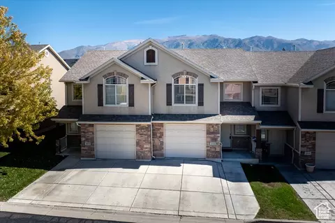 2048 N Evans Cove Loop, Layton, UT 84041