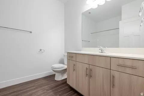 Bath - 4662 S Poplar Way #Q303, Mapleton, UT 84664 photo 1 of 1