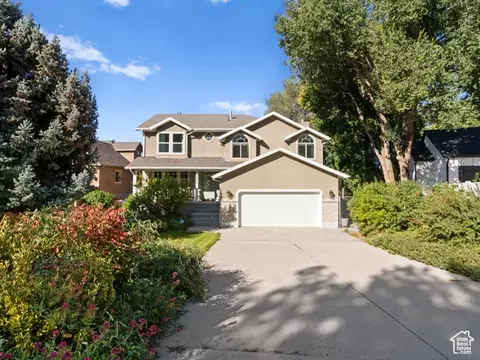 6266 S Meadowcrest Rd E, Holladay, UT 84121