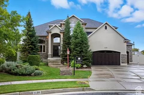 1539 W Misty Breeze Cir, Kaysville, UT 84037