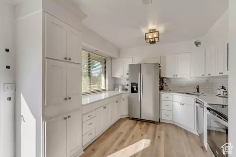 Kitchen - 360 E Center St, Centerville, UT 84014 photo 2 of 2