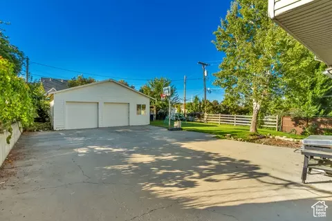 Exterior - 360 E Center St, Centerville, UT 84014 photo 7 of 8