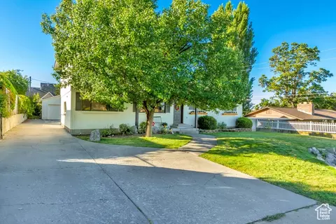 Exterior - 360 E Center St, Centerville, UT 84014 photo 2 of 8