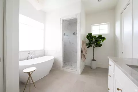 Bath - 415 S 1200 W, Mapleton, UT 84664 photo 6 of 22