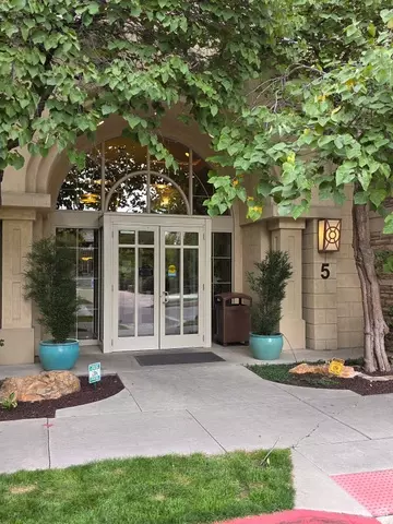 5 S 500 W #801, Salt Lake City, UT 84101