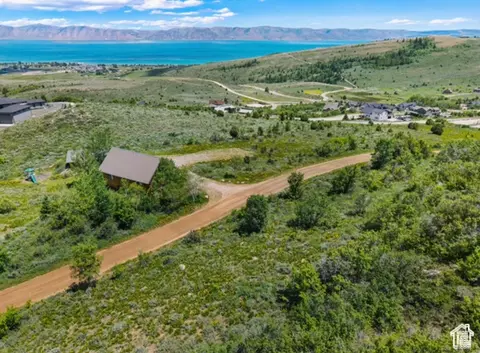 861 Lakeview Dr #5, Garden City, UT 84028