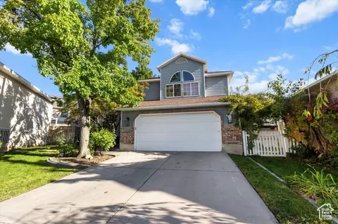 2167 E Alta Cove Cir, Sandy, UT 84093