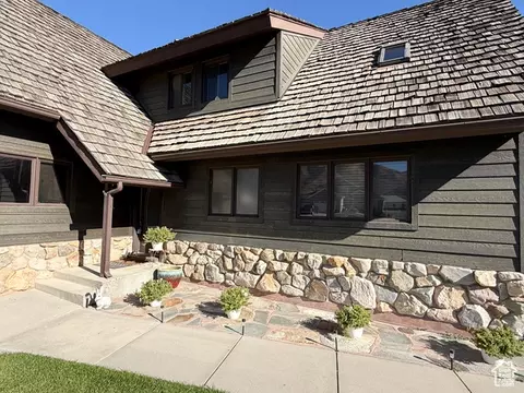 Exterior - 263 E Fish Hatchery Rd, Mantua, UT 84324 photo 8 of 13