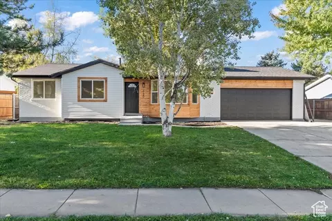 2120 E Newcastle Dr N, Sandy, UT 84093