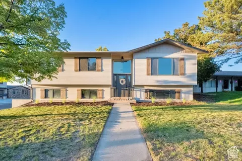 1327 E Madrid Way S, Sandy, UT 84093