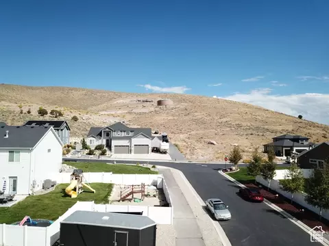 View/Area - 2248 E Grenada Ln, Eagle Mountain, UT 84005 photo 5 of 6
