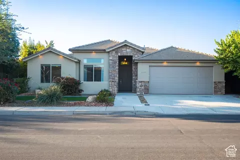 3859 Rachel Dr, Santa Clara, UT 84765