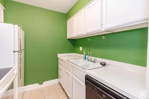 Kitchen - 167 E 100 N #B, Logan, UT 84321 photo 2 of 3