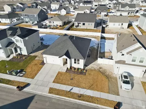1573 E Lynx Ln, Eagle Mountain, UT 84005