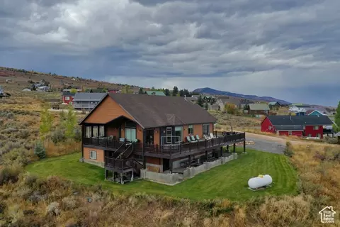 278 W Caddy Cir, Garden City, UT 84028