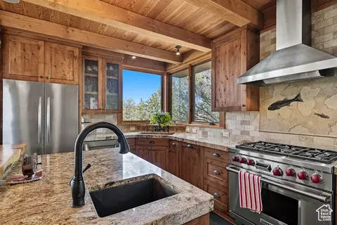Kitchen - 2277 E Broken Branch Dr #28, Boulder, UT 84716 photo 3 of 5