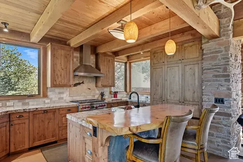 Kitchen - 2277 E Broken Branch Dr #28, Boulder, UT 84716 photo 2 of 5