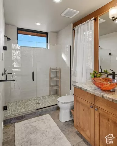 Bath - 2277 E Broken Branch Dr #28, Boulder, UT 84716 photo 8 of 9